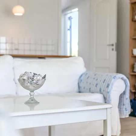 Cozy In With House Sea View