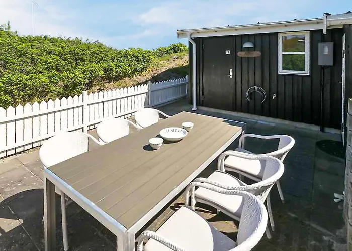 Cozy In With House Sea View Grenå